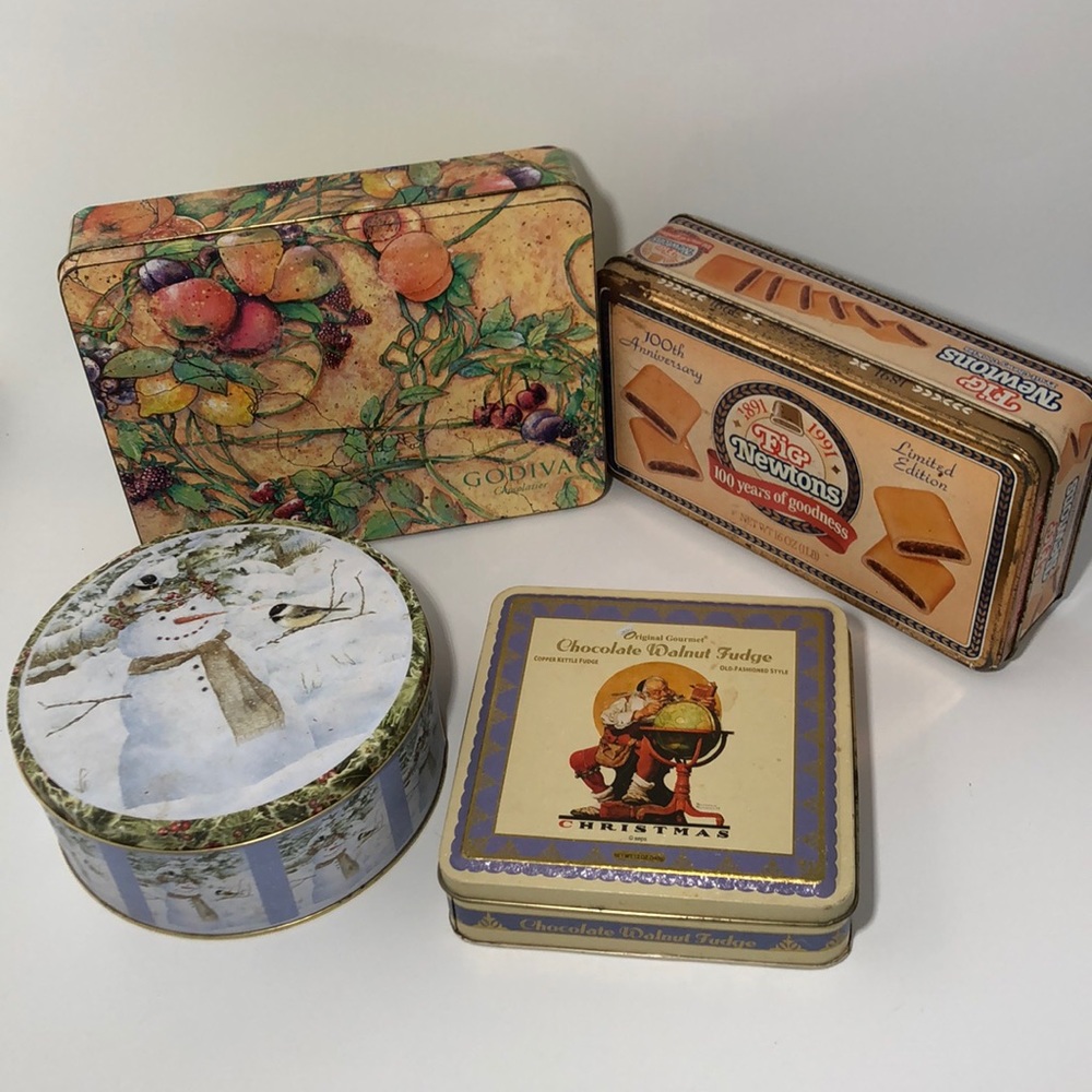Tin Can 4 piece mixed lot for the holidays